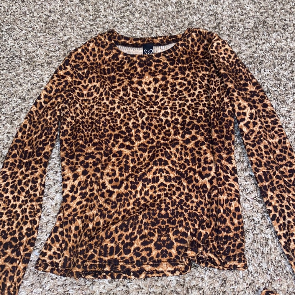 Cheetah long sleeve